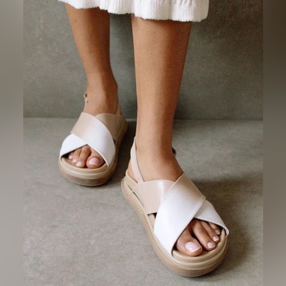ALOHAS Marshmallow Bicolor Stone Beige Sandal Size W 5 - Picture 2 of 13